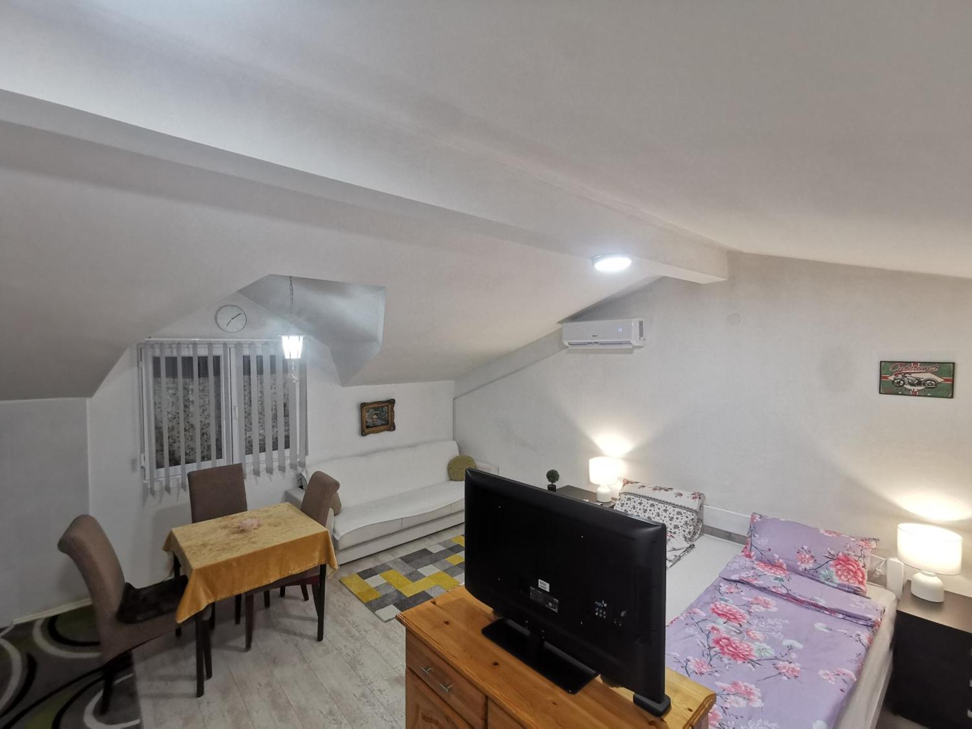 White Apartment Sarajevo - Free Parking Εξωτερικό φωτογραφία