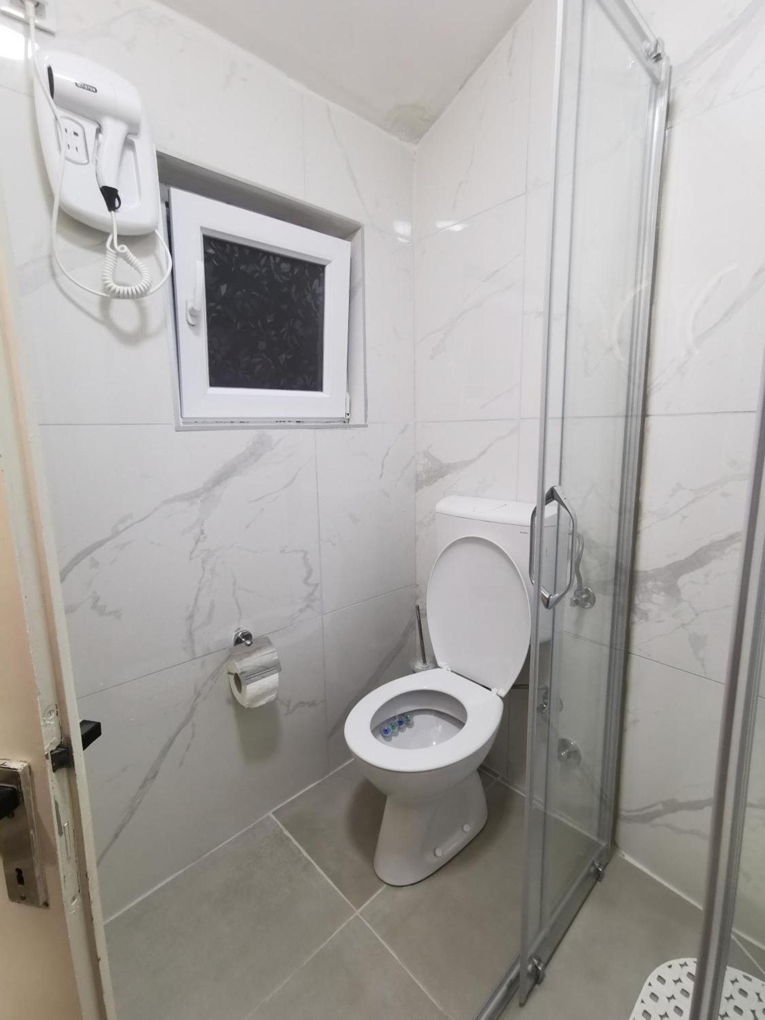 White Apartment Sarajevo - Free Parking Εξωτερικό φωτογραφία