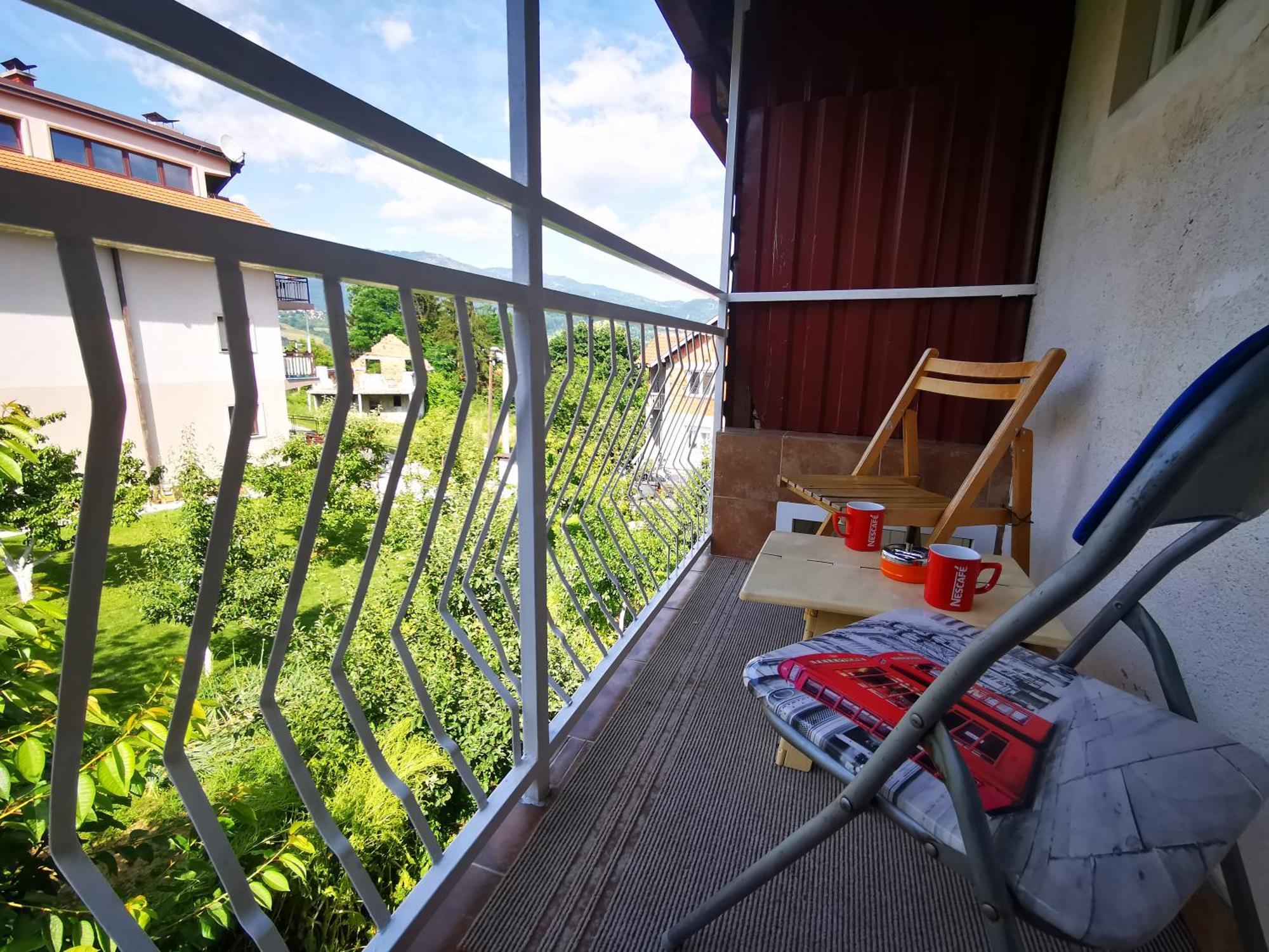 White Apartment Sarajevo - Free Parking Εξωτερικό φωτογραφία